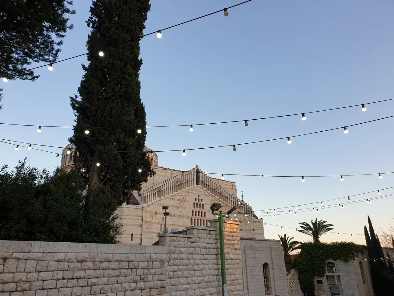 Basilica of the Annunciation: courtyard, photo 5 of 11